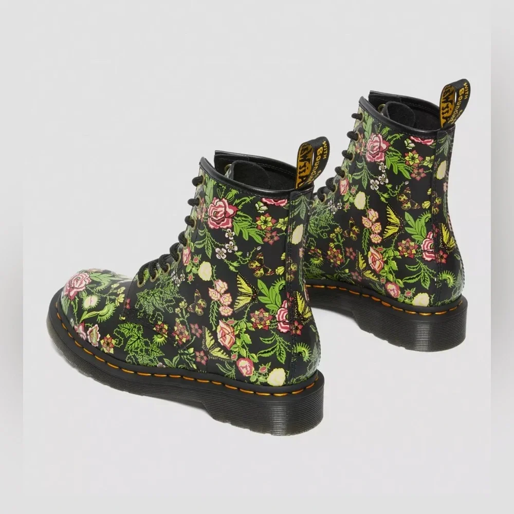 NEW Dr. Martens Women's 1460 Bloom Leather 8 Eye Boots, Black, Size 7 - Picture 6 of 9